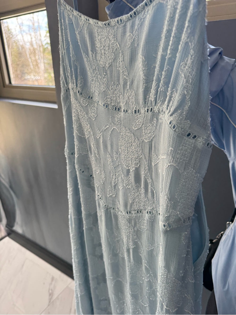 Princess Polly South of France Maxi Dress in Blue. Size: 10. Blue floral dress - Picture 4 of 6